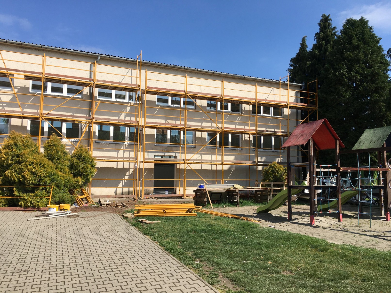 Elementary school gym, Nagydobsza